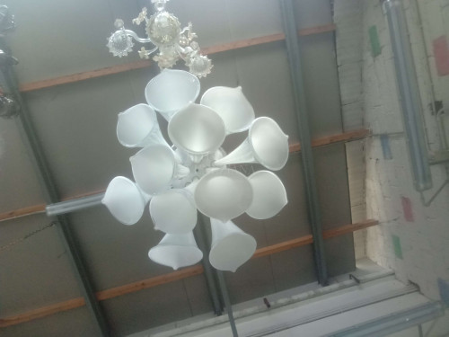 Lampadario a sospensione modello calle in vetro soffiato di murano