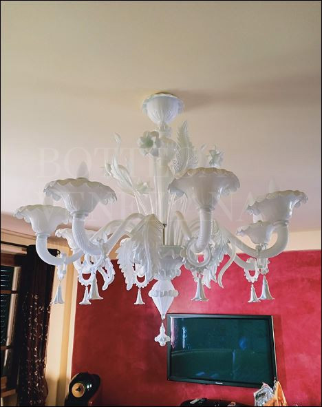 lampadario-murano-algieba-bianco-decorato.jpg