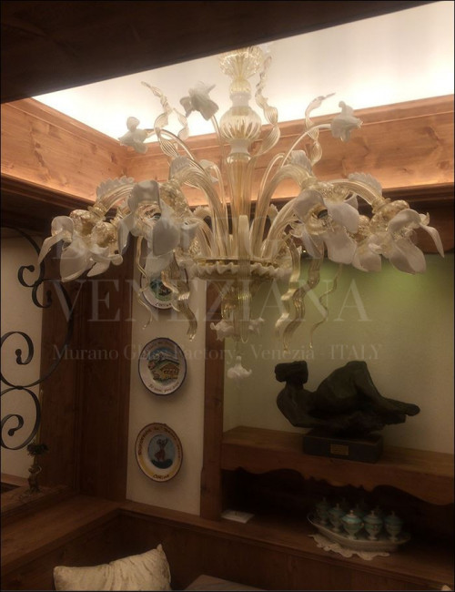 Lampadario murano modello accademia cristallo foglia argento bianco