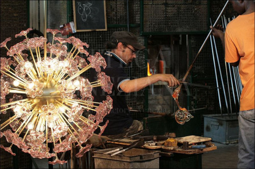 Lampadario vintage modello sputnik-flowers in vetro di murano rosa re