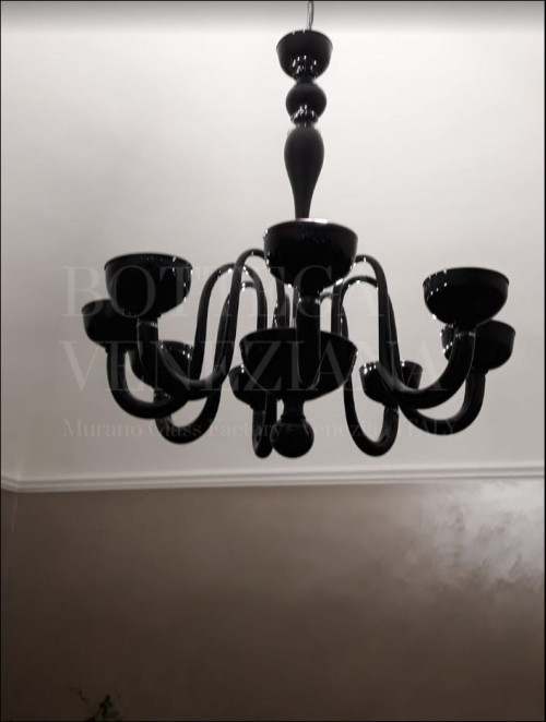 Lampadario moderno modello ione in vetro di murano colore nero