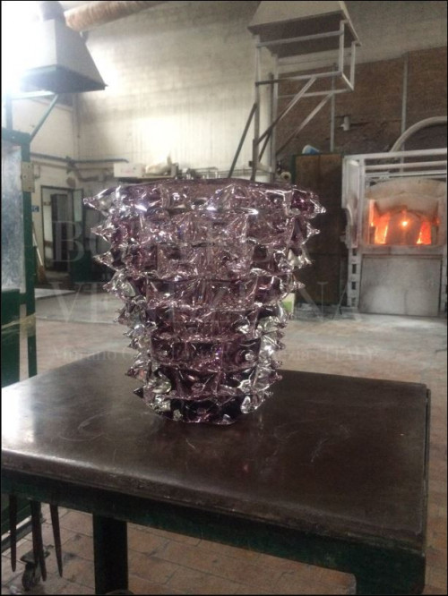 Vaso in vetro di murano ametista modello rostri ametista  realizzato 