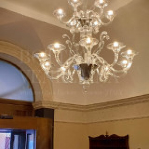 Lampadario moderno modello dalia in vetro di murano cristallo traspar