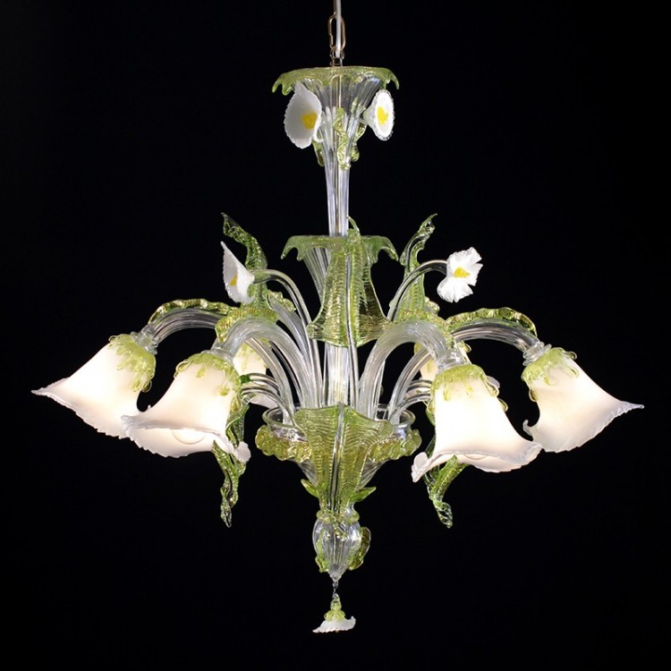 Castello Cristallo – lampadario in vetro di Murano