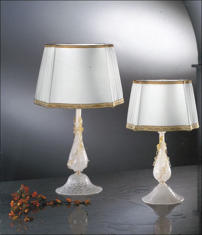 Bottega Veneziana | Lampada da tavolo in vetro soffiato di Murano colore bianco e oro con